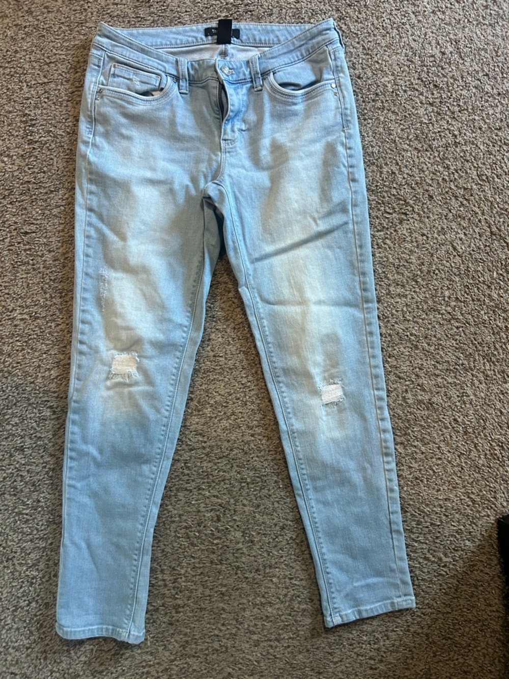 White House Black Market Light Blue Skinny Jeans with Knee Rips